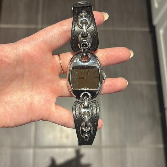 Stunning Authentic Gucci Marina Chain Watch with Box - Picture 15 of 16